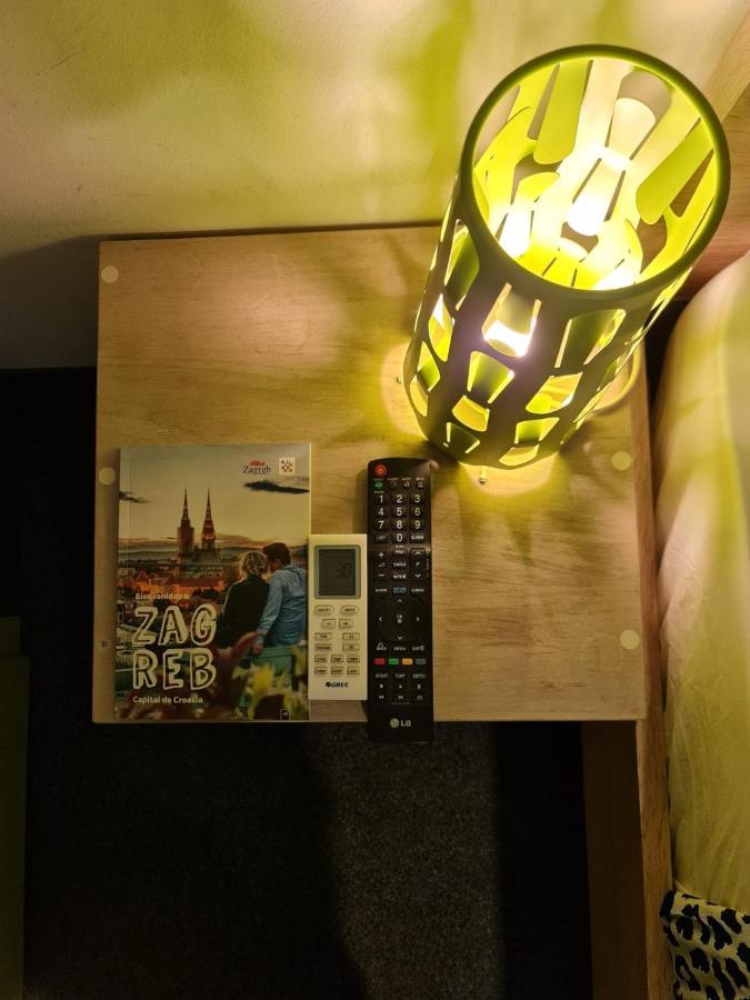 Himalayan Hostel Загреб Екстериор снимка