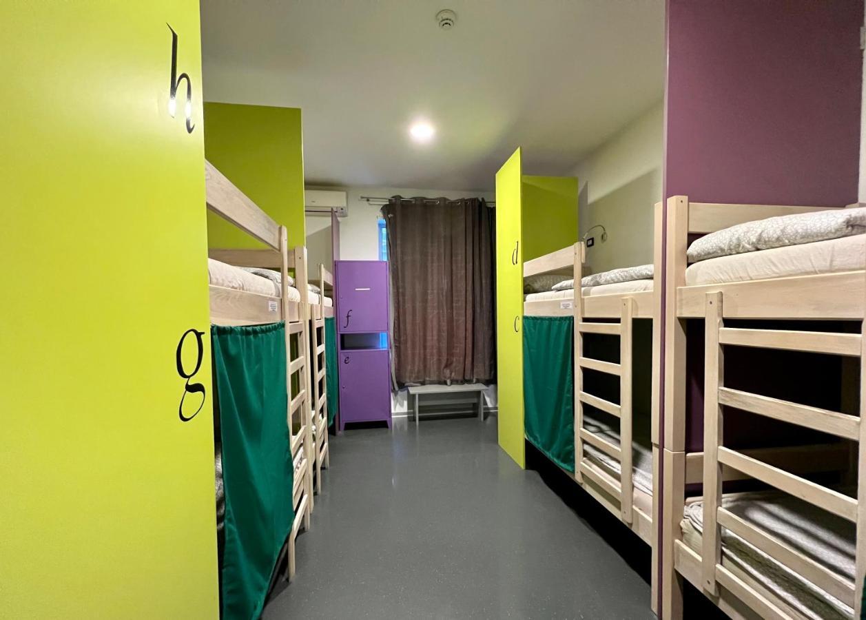 Himalayan Hostel Загреб Екстериор снимка