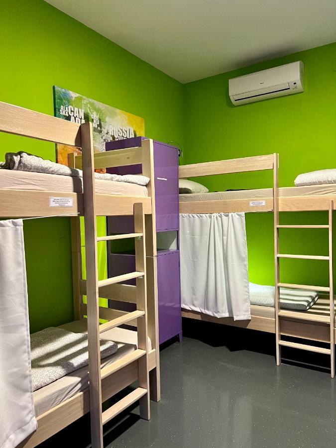 Himalayan Hostel Загреб Екстериор снимка