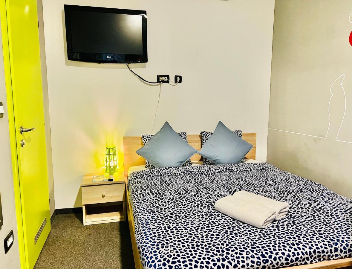 Himalayan Hostel Загреб Екстериор снимка