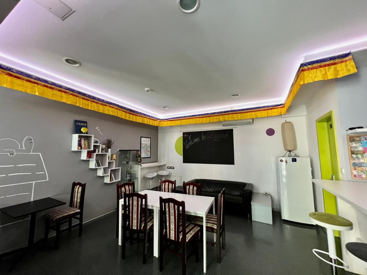 Himalayan Hostel Загреб Екстериор снимка
