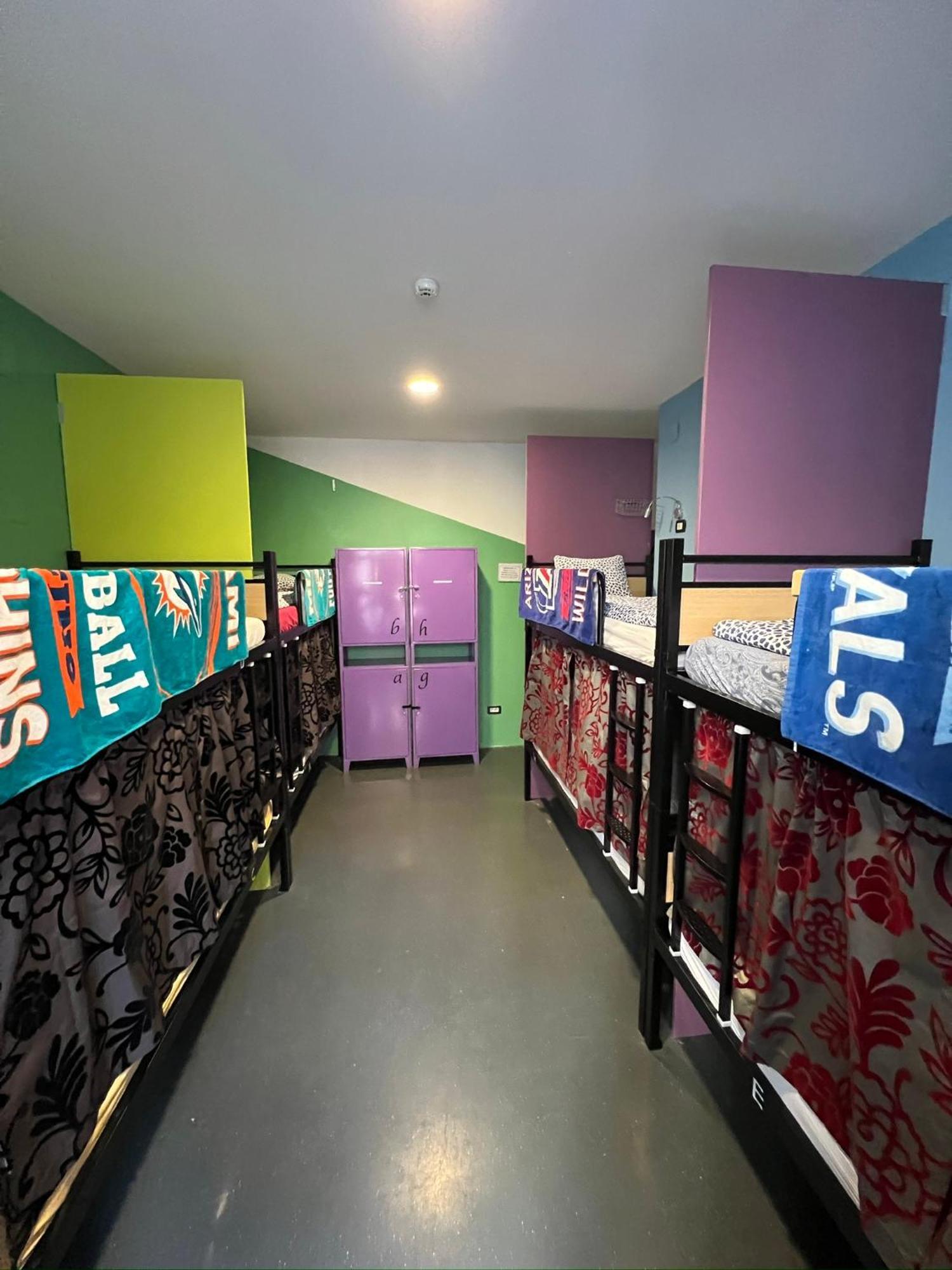 Himalayan Hostel Загреб Екстериор снимка