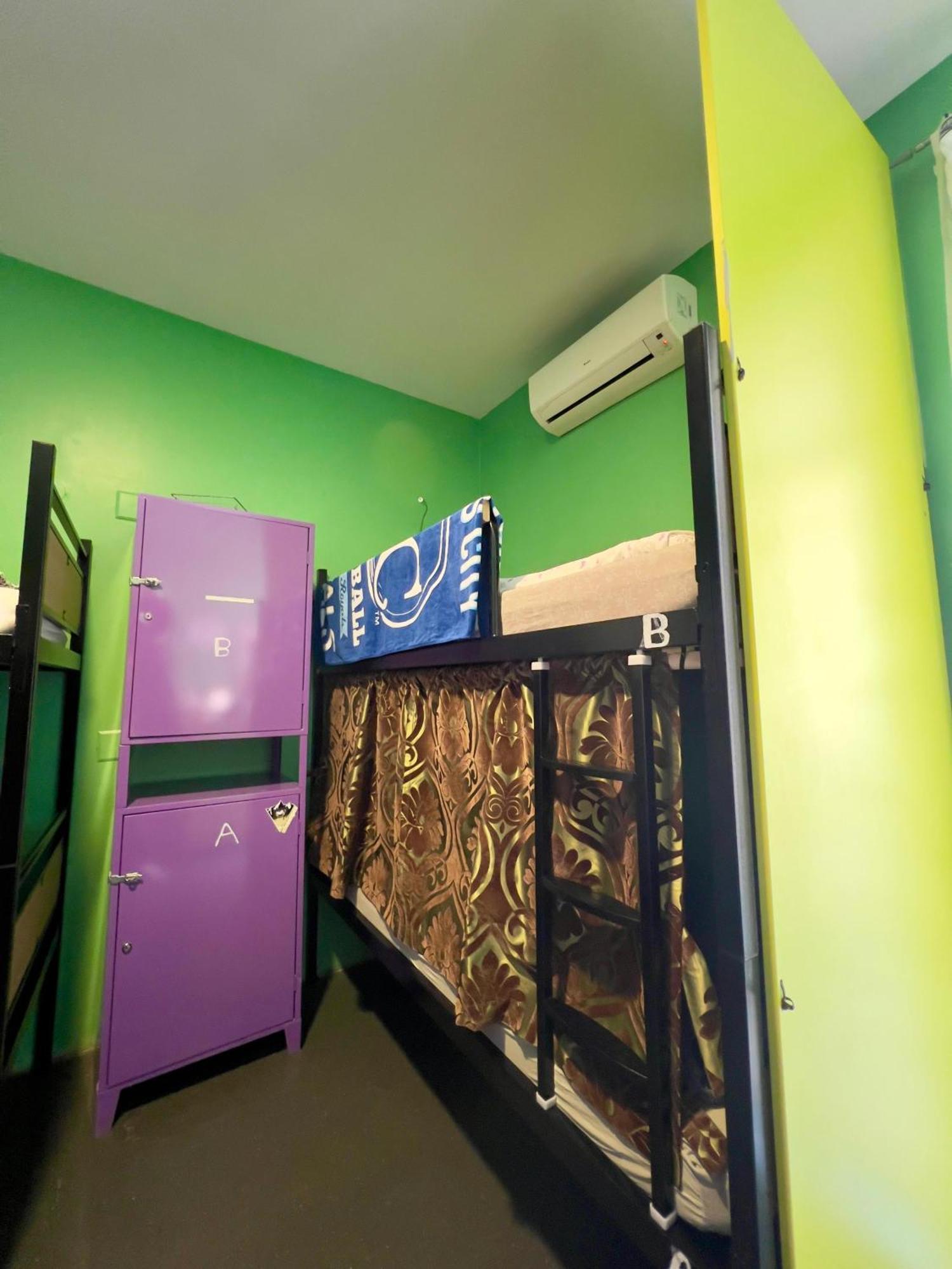 Himalayan Hostel Загреб Екстериор снимка