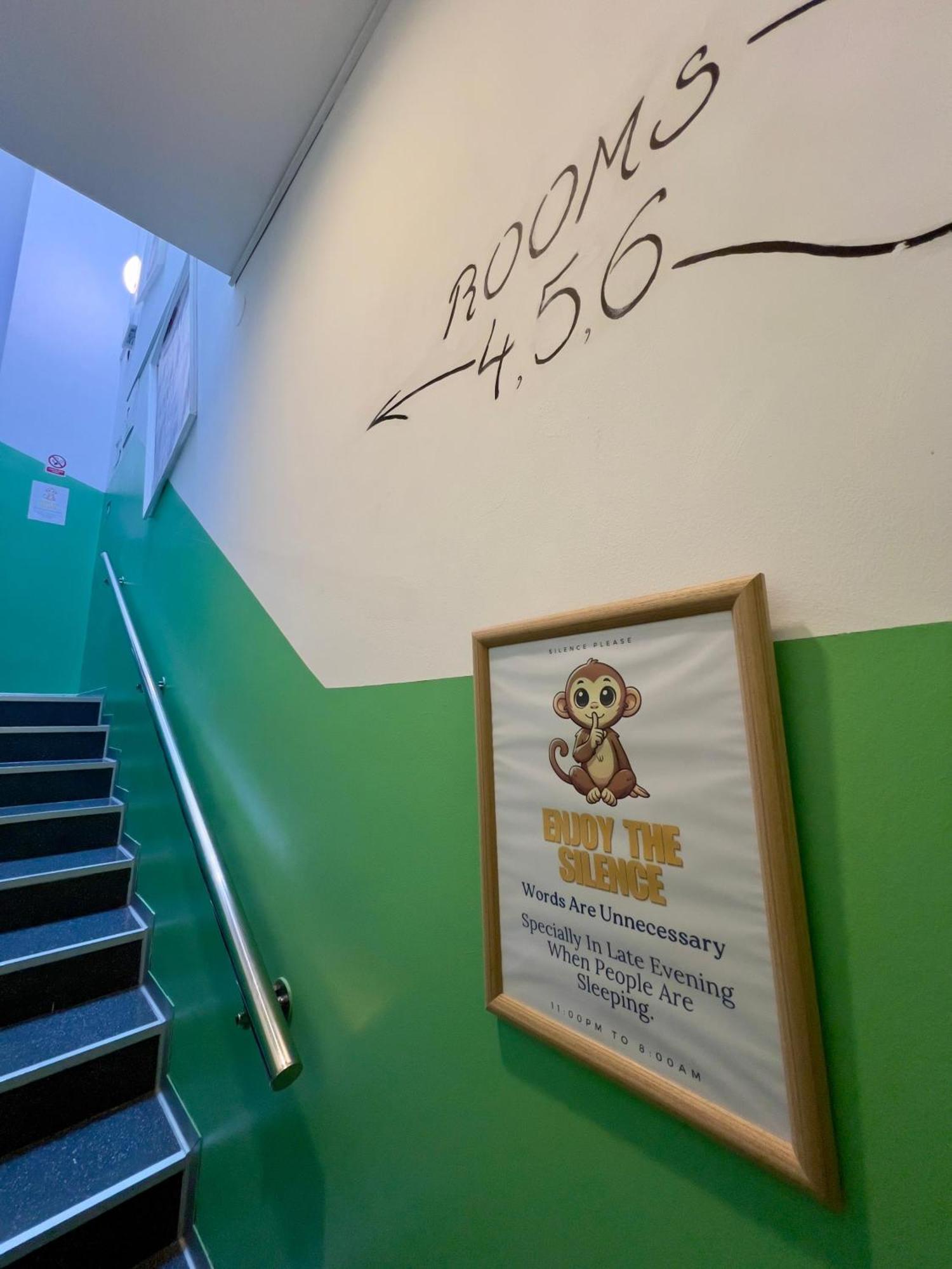 Himalayan Hostel Загреб Екстериор снимка